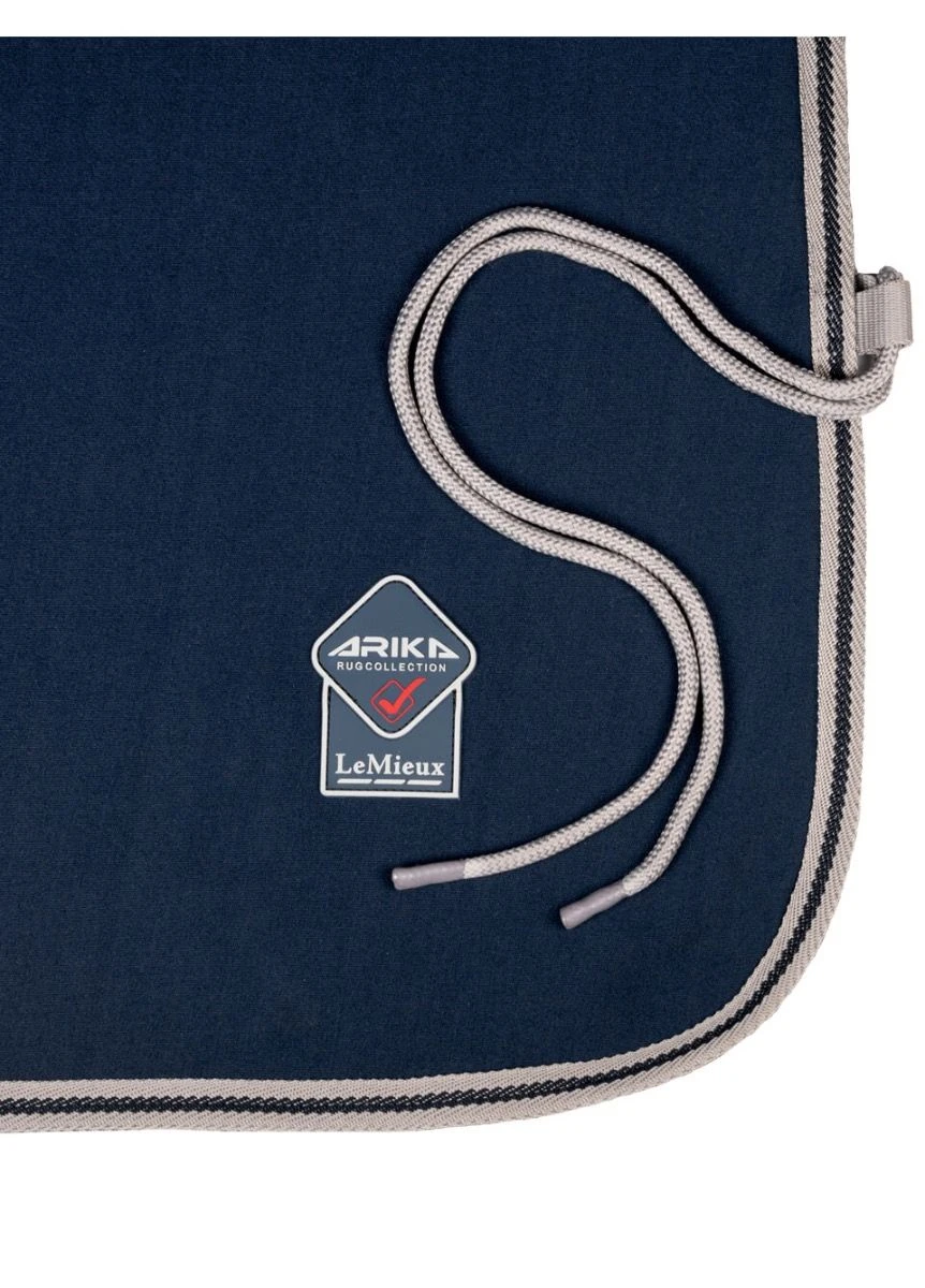 LeMieux Arika Jersey-Tek Fleece Rug - Navy - Image 4